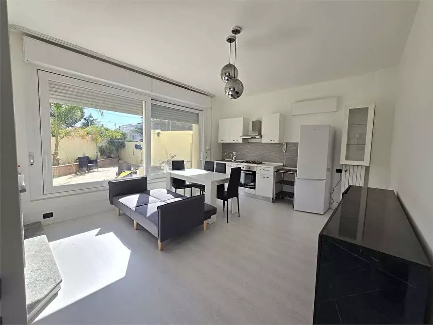 Immagine 5 di Appartamento in affitto  in Via Carlo Pisacane a Catanzaro