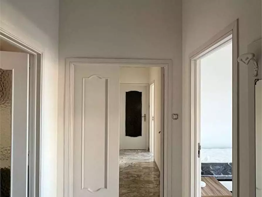 Immagine 9 di Quadrilocale in affitto  in via lungomare  313 a Catanzaro