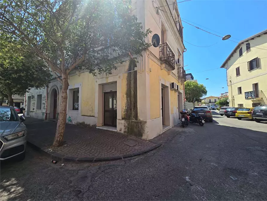 Immagine 4 di Negozio in affitto  in Via Catanzaro 5 a Catanzaro