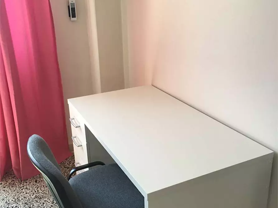 Immagine 3 di Trilocale in affitto  a Catanzaro