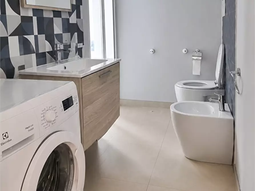 Immagine 5 di Monolocale in affitto  in Viale Crotone a Catanzaro