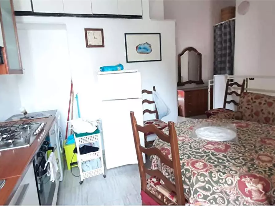 Immagine 3 di Appartamento in affitto  a Stalettì