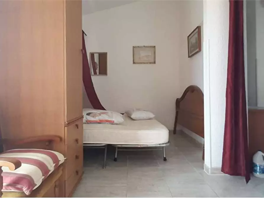 Immagine 7 di Appartamento in affitto  a Stalettì