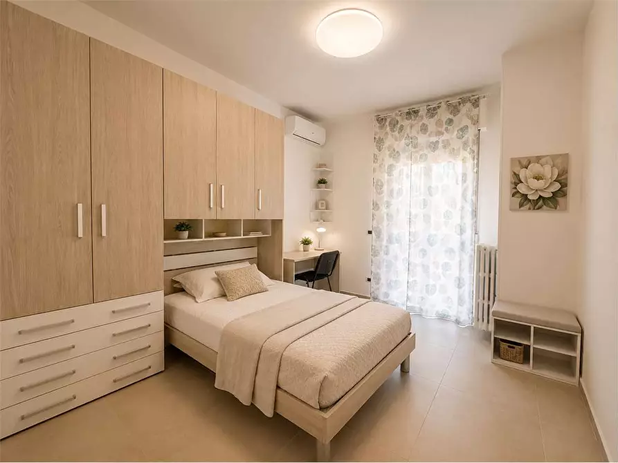 Immagine 9 di Appartamento in affitto  in Via Enrico aristippo  a Catanzaro