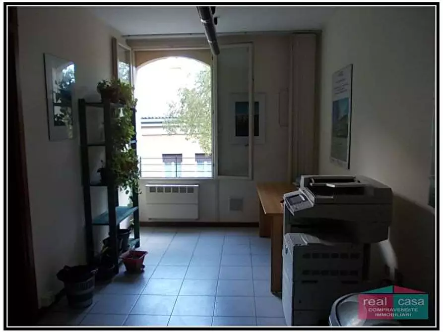 Immagine 3 di Ufficio in vendita  in via piave a Modena