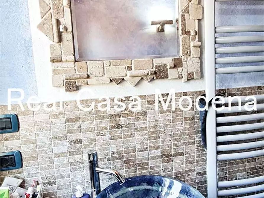 Immagine 11 di Rustico / casale in vendita  in Via Canaletto a Modena