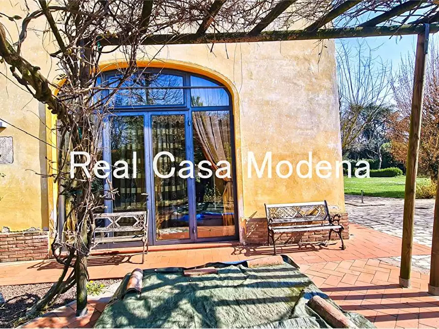 Immagine 2 di Rustico / casale in vendita  in Via Canaletto a Modena