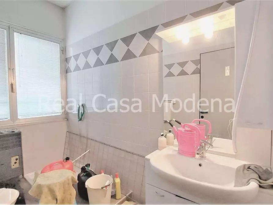 Immagine 6 di Ufficio in affitto  in Via Emilia Ovest  a Modena