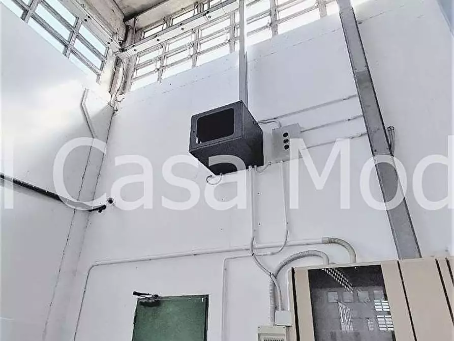 Immagine 6 di Capannone industriale in vendita  a Modena