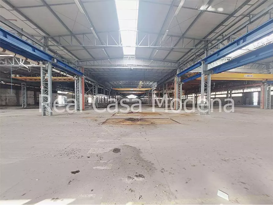 Immagine 14 di Capannone industriale in vendita  a Modena