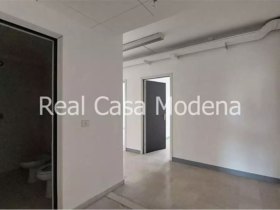 Immagine 26 di Ufficio in affitto  in Via Cagliostro a Modena