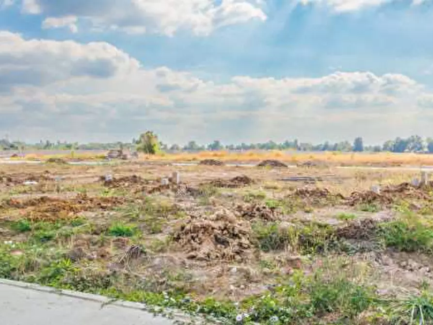 Immagine 1 di Terreno edificabile in vendita  a Modena