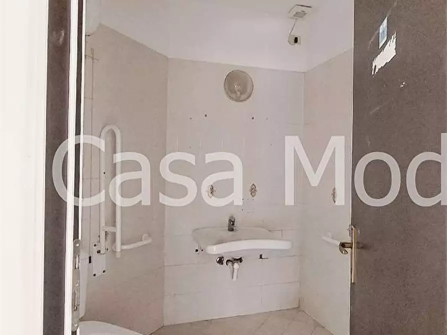 Immagine 19 di Ufficio in vendita  in Via Cagliostro a Modena