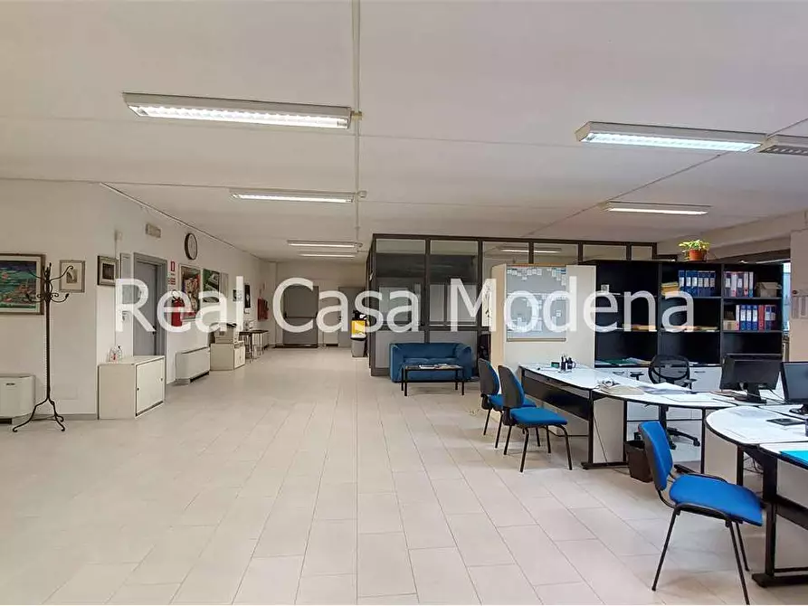 Immagine 24 di Ufficio in affitto  a Modena