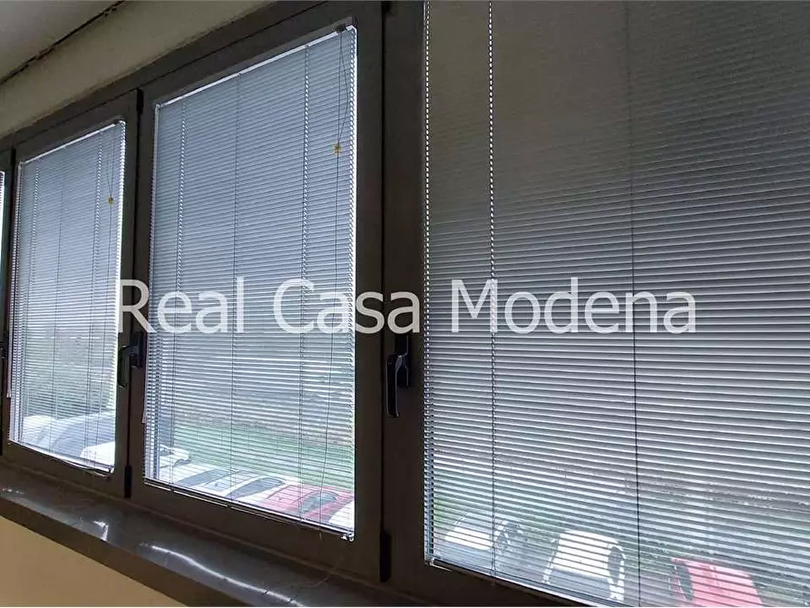 Immagine 39 di Ufficio in affitto  a Modena