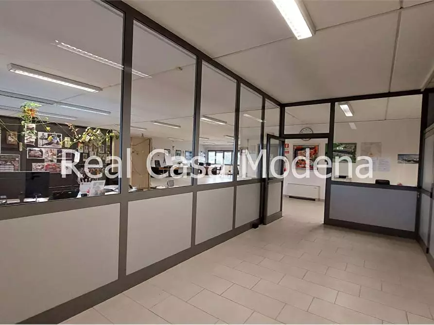 Immagine 5 di Ufficio in affitto  a Modena