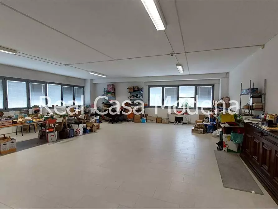 Immagine 24 di Ufficio in affitto  a Modena