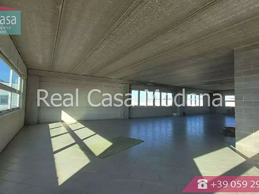 Immagine 2 di Ufficio in affitto  a Modena