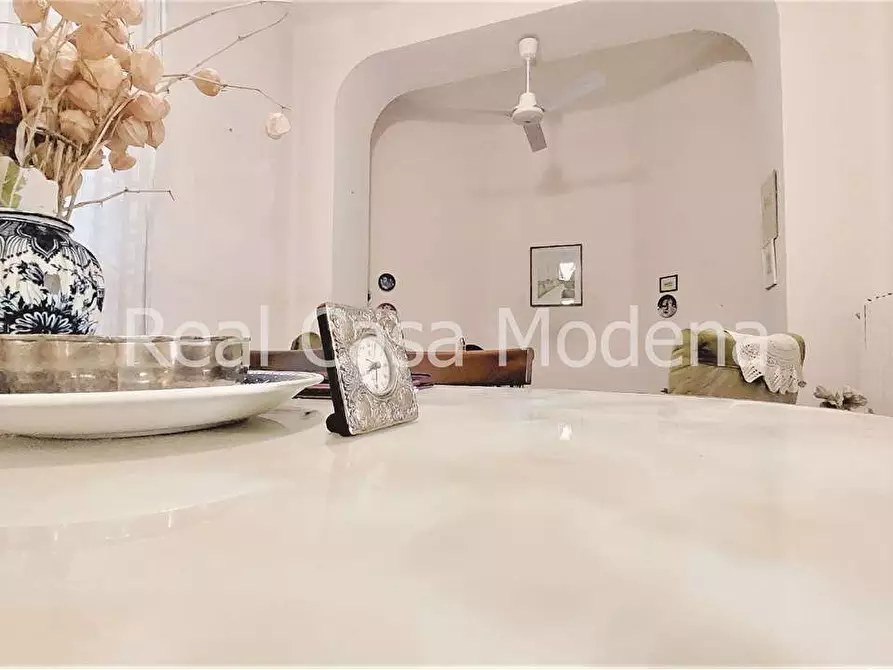 Immagine 10 di Appartamento in vendita  a Modena