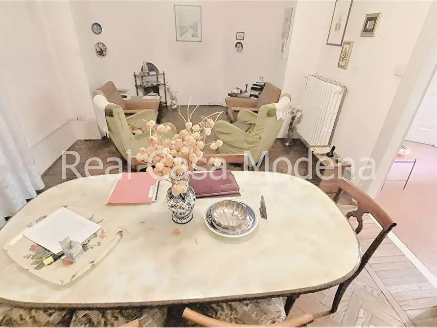 Immagine 11 di Appartamento in vendita  a Modena