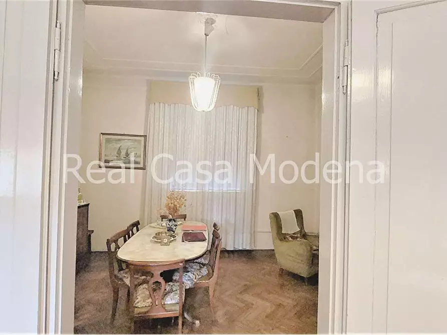 Immagine 12 di Appartamento in vendita  a Modena