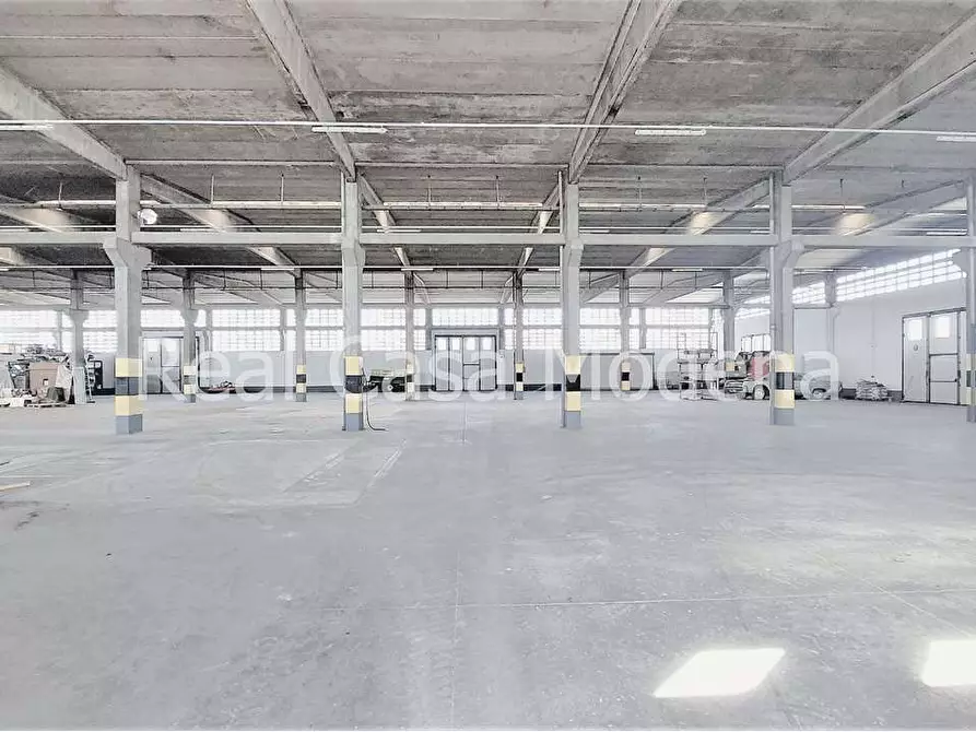 Immagine 23 di Capannone industriale in vendita  a Modena