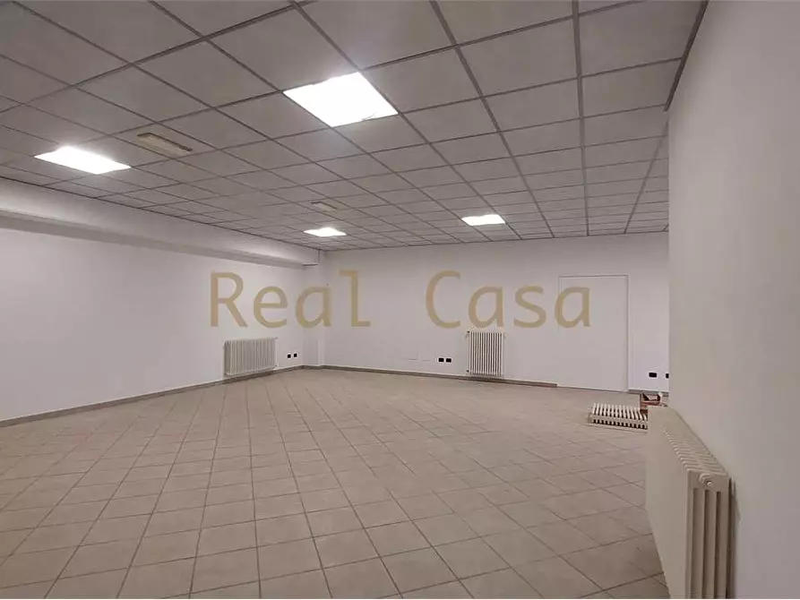 Immagine 7 di Ufficio in affitto  a Maranello