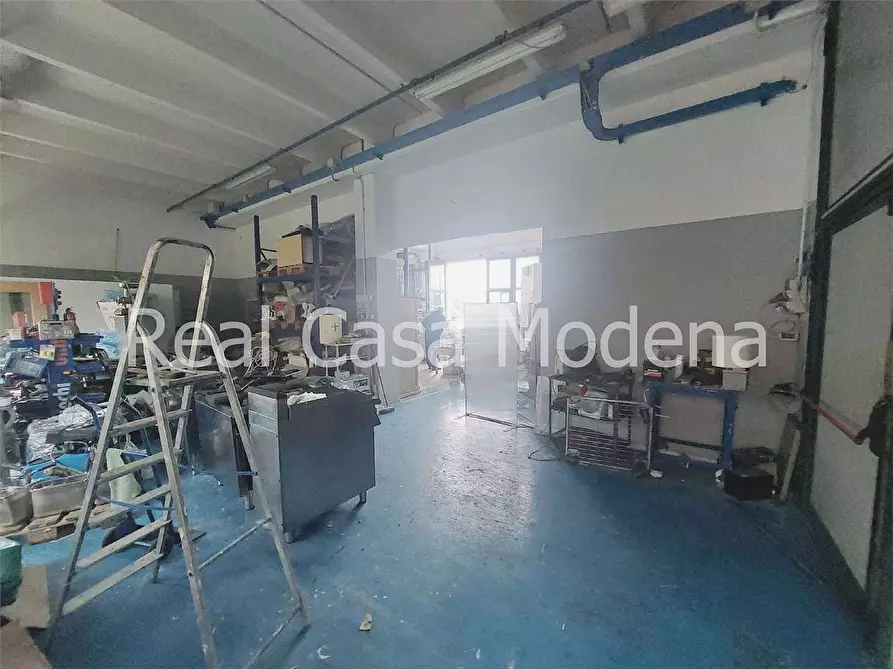 Immagine 5 di Capannone industriale in vendita  in Via Zanfi a Modena