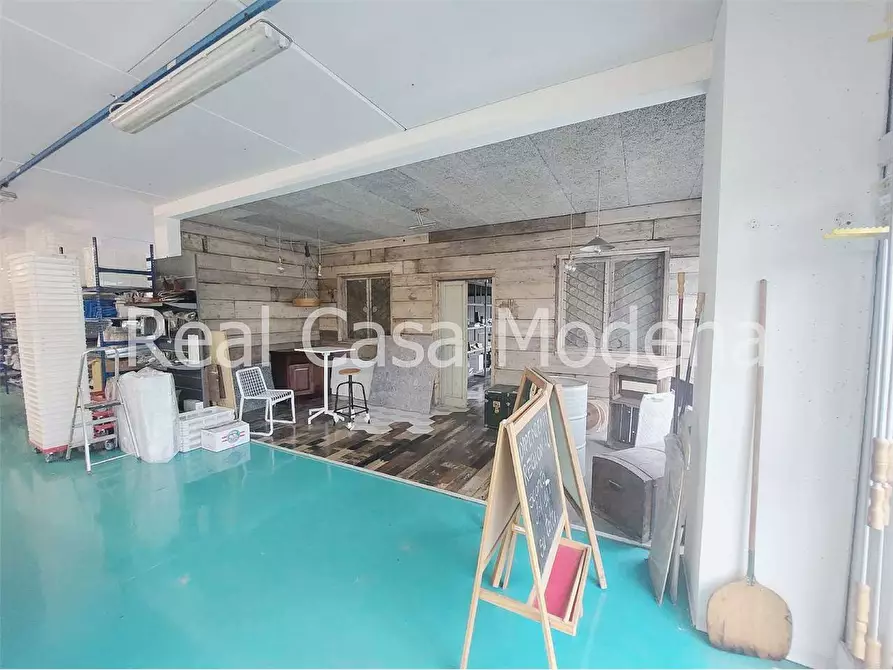 Immagine 23 di Capannone industriale in vendita  in Via Zanfi a Modena