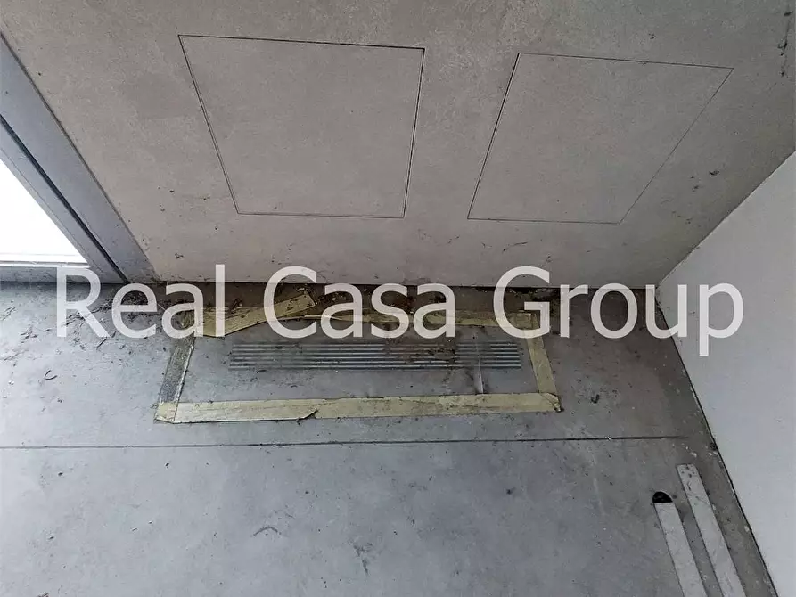 Immagine 6 di Ufficio in affitto  a Modena