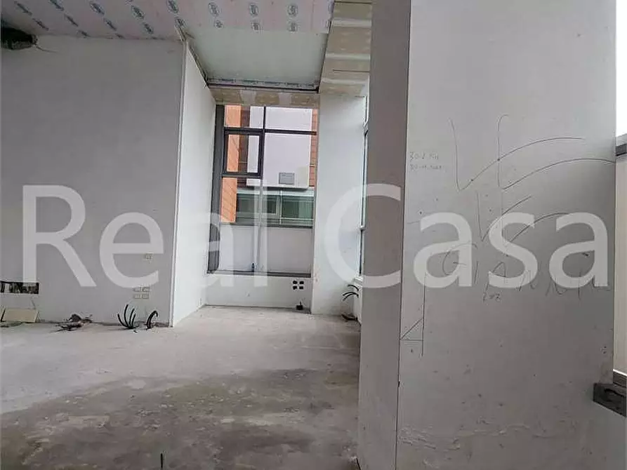 Immagine 5 di Ufficio in affitto  a Modena