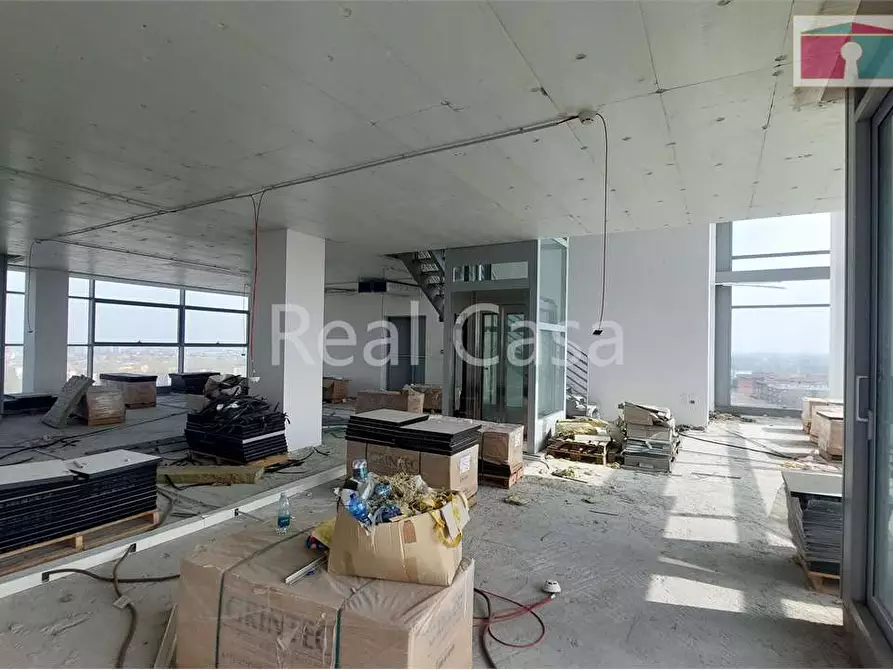 Immagine 2 di Ufficio in affitto  a Modena