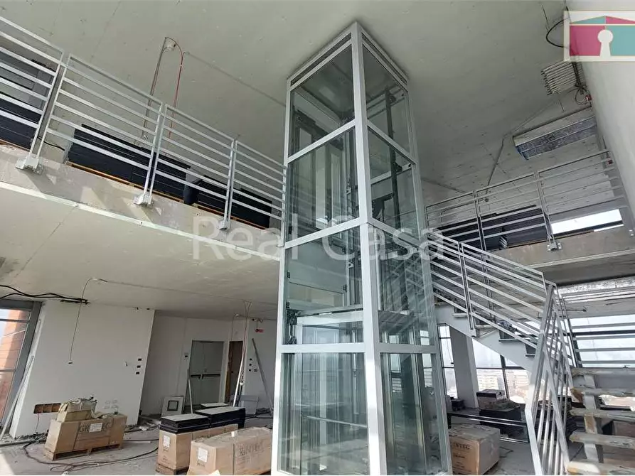 Immagine 3 di Ufficio in affitto  a Modena