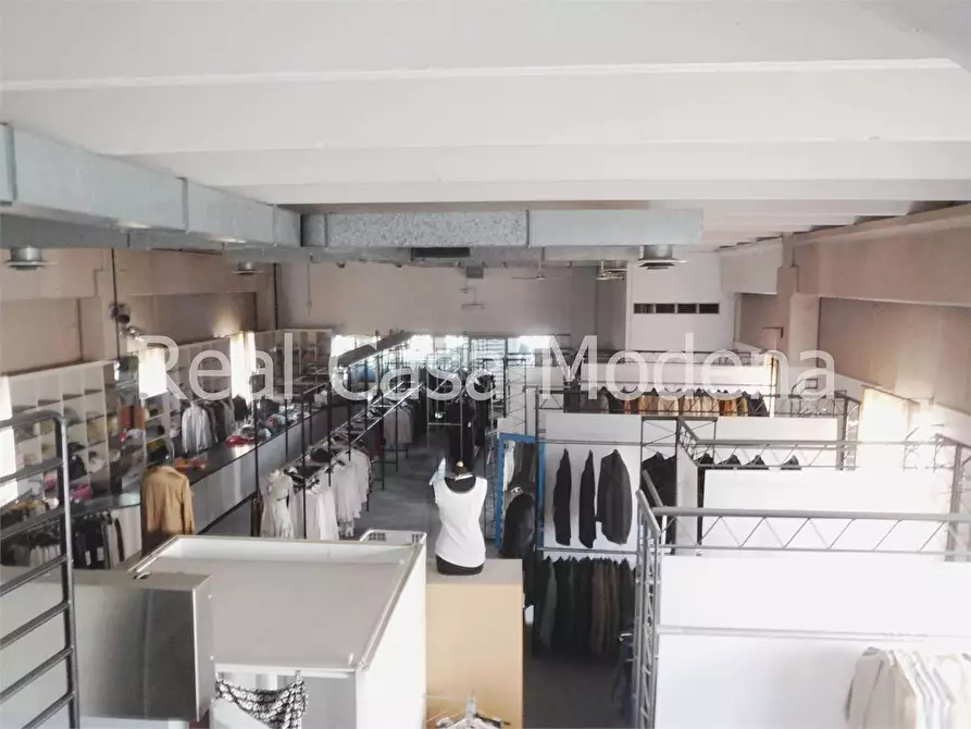 Immagine 9 di Capannone industriale in vendita  a Formigine