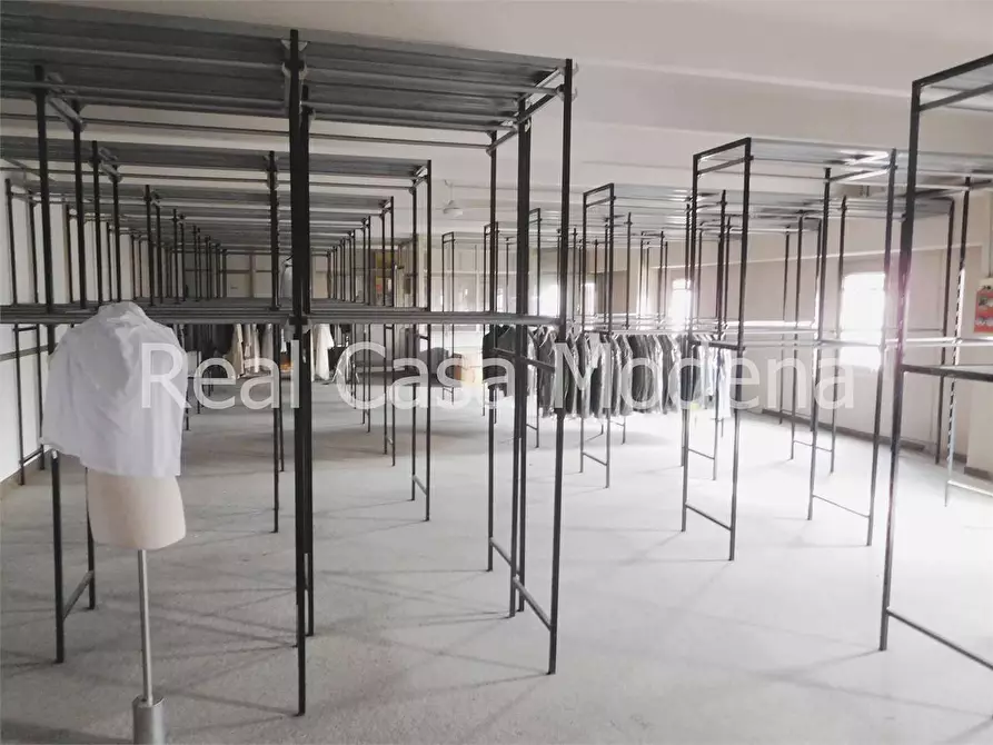 Immagine 19 di Capannone industriale in vendita  a Formigine