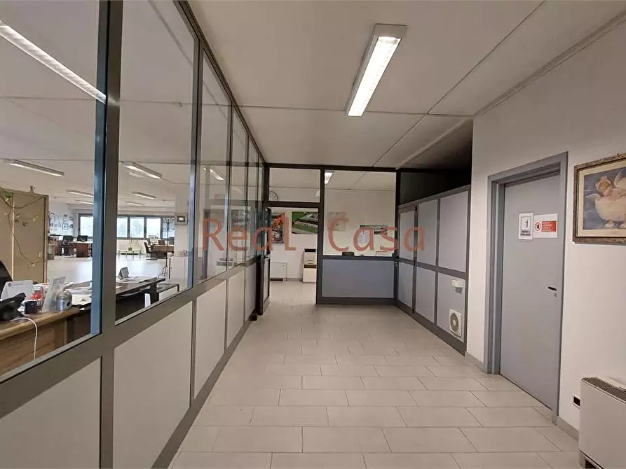 Immagine 10 di Capannone industriale in vendita  a Modena