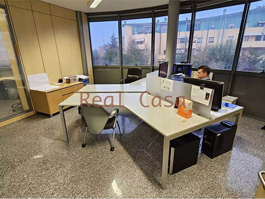 Immagine 2 di Ufficio in vendita  in Strada degli Schiocchi a Modena