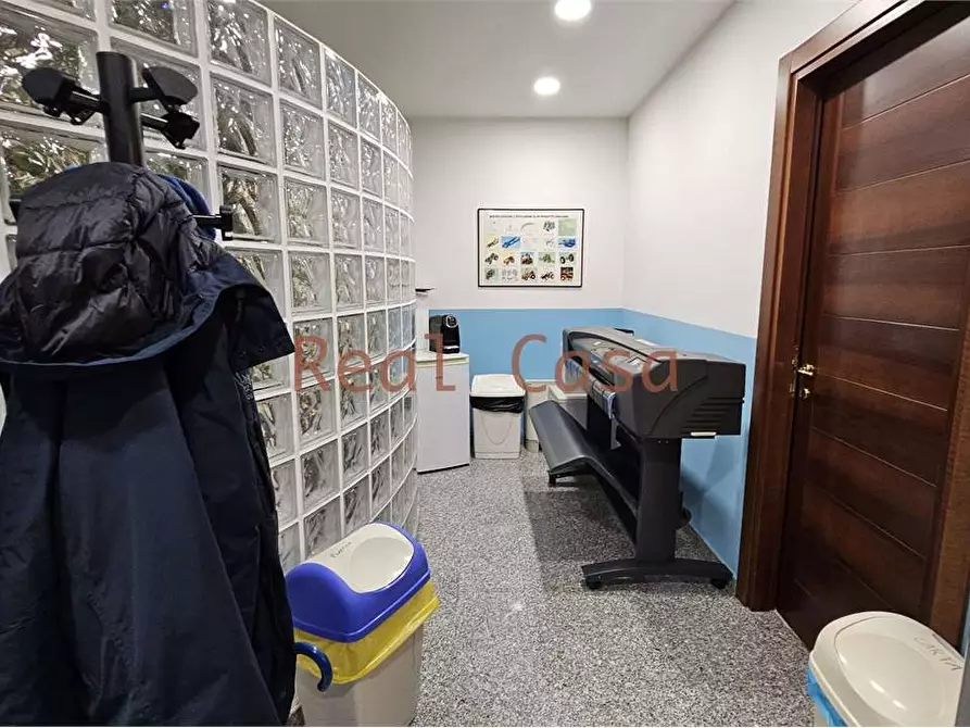 Immagine 5 di Ufficio in vendita  in Strada degli Schiocchi a Modena
