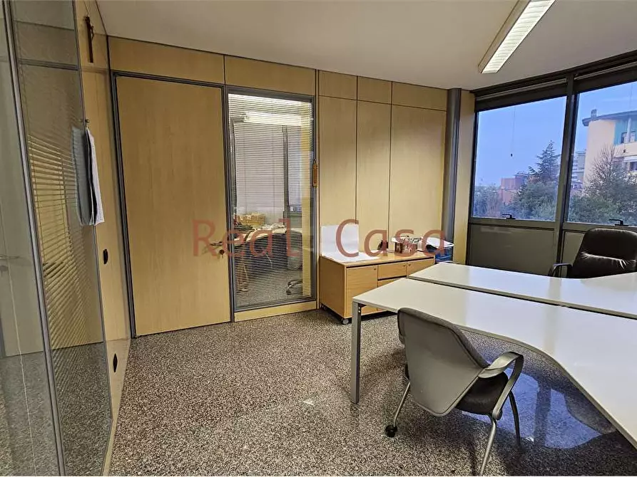 Immagine 8 di Ufficio in vendita  in Strada degli Schiocchi a Modena