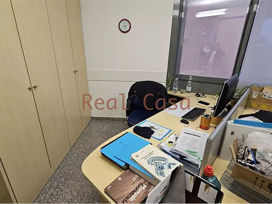 Immagine 15 di Ufficio in vendita  in Strada degli Schiocchi a Modena