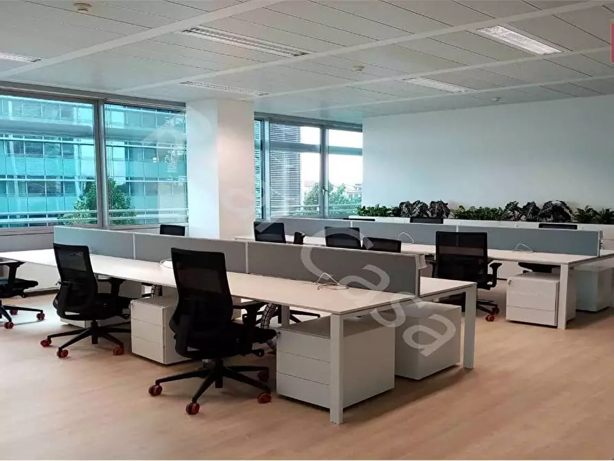 Immagine 24 di Ufficio in affitto  in Via Bellinzona a Modena