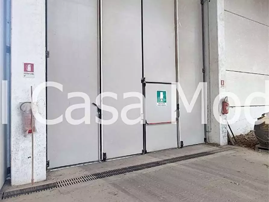 Immagine 6 di Capannone industriale in vendita  a Modena