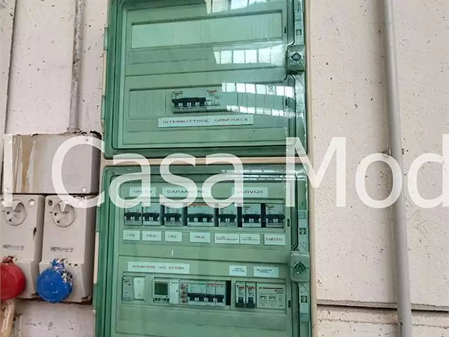 Immagine 9 di Capannone industriale in vendita  a Modena