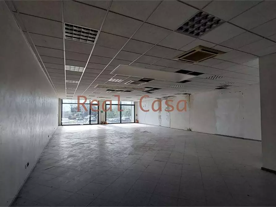 Immagine 21 di Negozio in affitto  in Via Giuseppe di Vittorio  2 a Reggio Nell'emilia