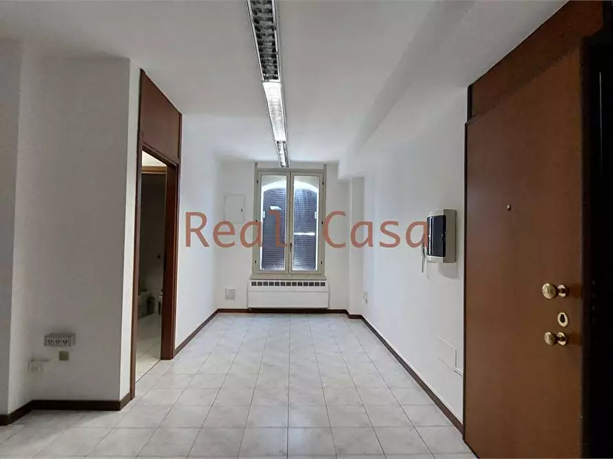 Immagine 1 di Ufficio in affitto  in Via Poletti a Modena