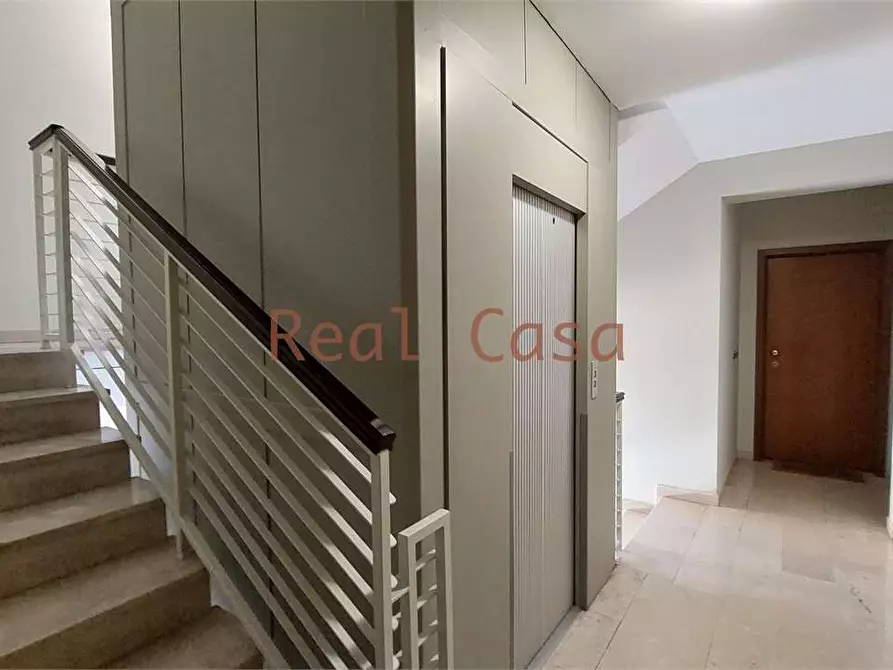 Immagine 5 di Ufficio in affitto  in Via Poletti a Modena