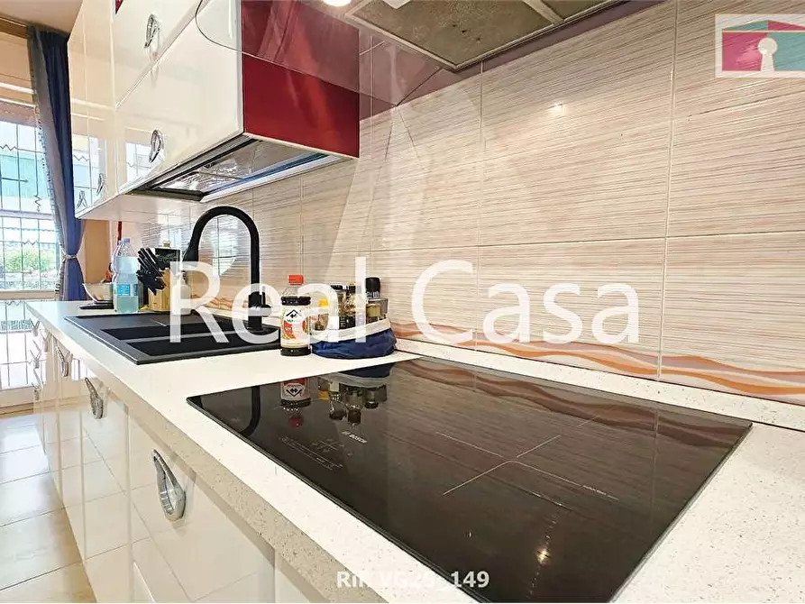 Immagine 10 di Appartamento in vendita  in viale gramsci a Modena