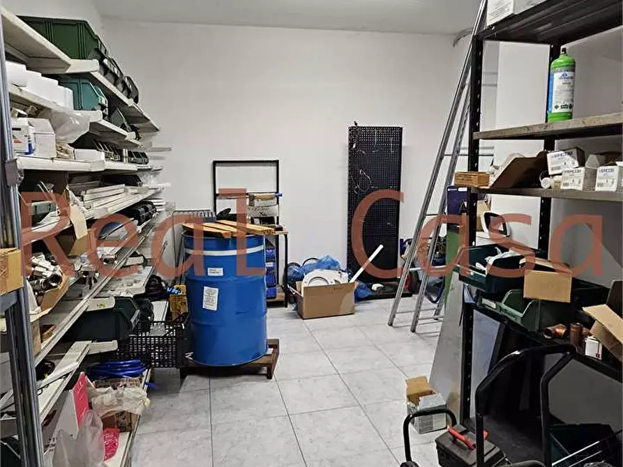 Immagine 21 di Capannone industriale in vendita  in Via Allende a Modena