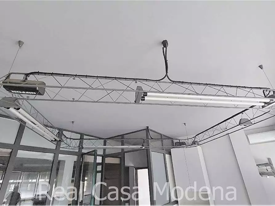 Immagine 8 di Ufficio in vendita  in Via Emilia Ovest  a Modena