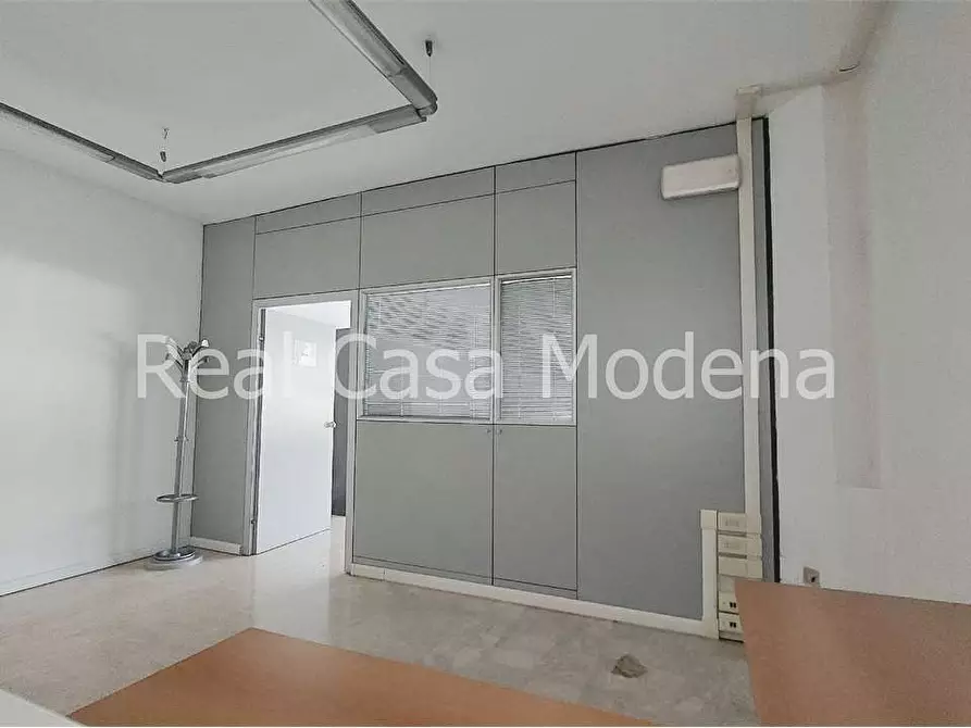 Immagine 12 di Ufficio in vendita  in Via Cagliostro a Modena